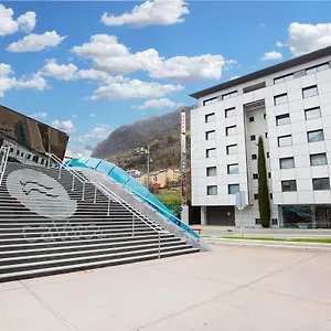 Yomo Mola Park Les Escalades