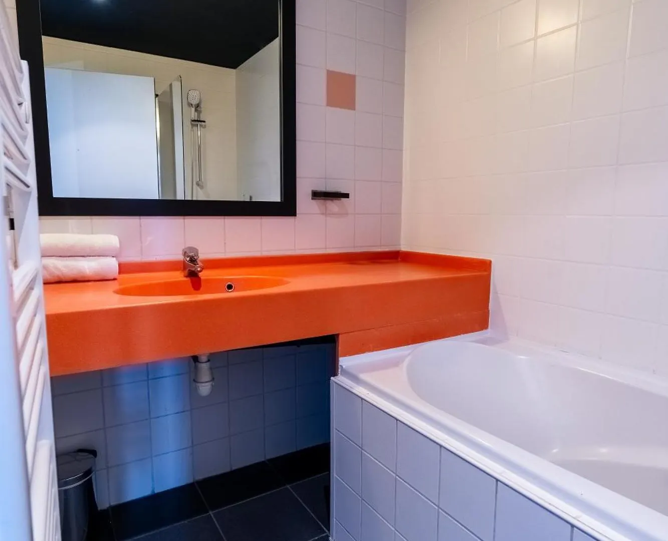 Cowool Lille Villeneuve D'Ascq - Ex Olivarius Apart-hotel Villeneuve-d'Ascq